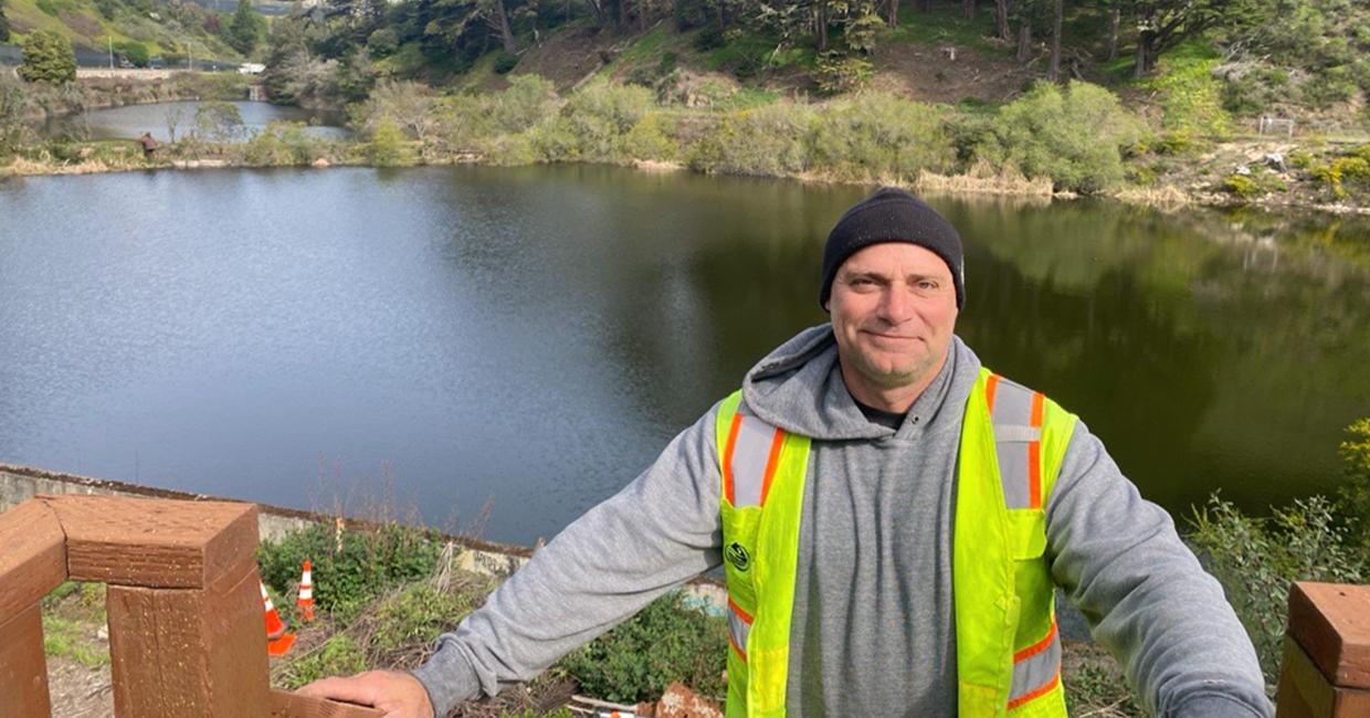 Damon Spigelman, a veteran arborist with the San Francisco Water Division.